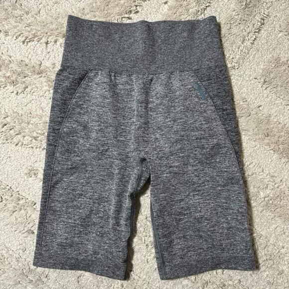 Gymshark Flex Shorts - Picture 2 of 3